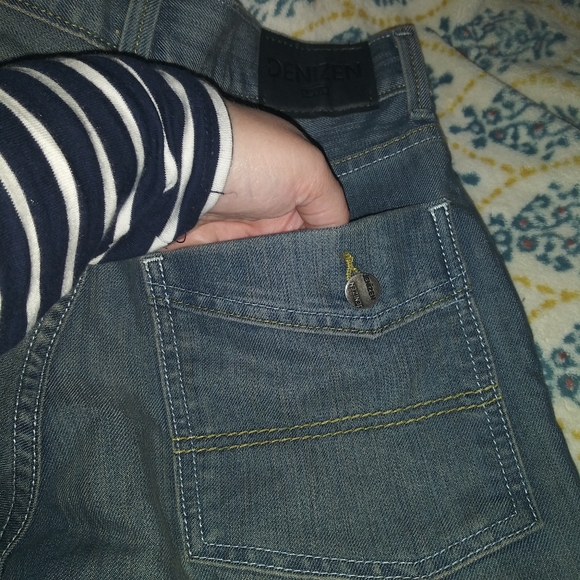 Sold - Picture 6 of 8